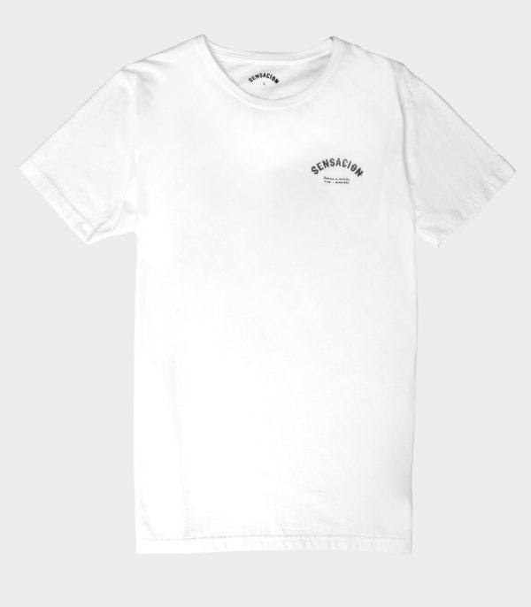 Camiseta blanca con estampado de Sensación Surf